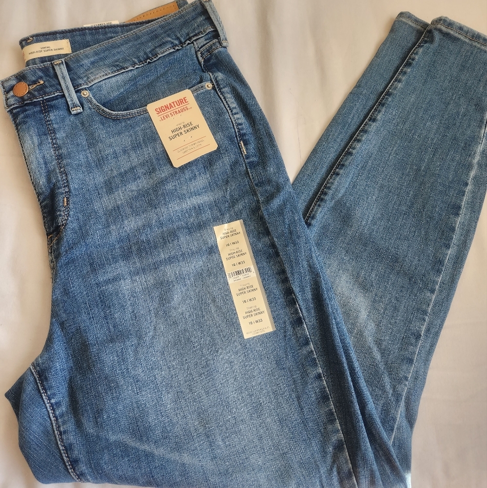 Signature by levi high rise super skinny jeans
